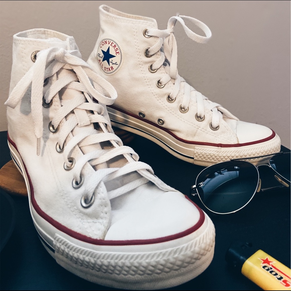 ✨White HighTop Converse All-Stars ✨